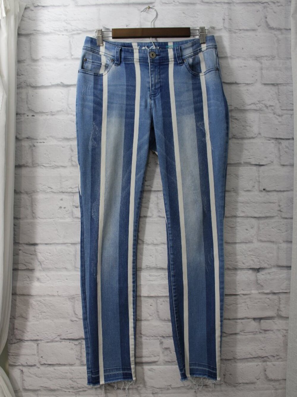 INC Size 6 Blue White Stripe Cotton Blend Denim Raw Hem Mid Rise Skinny Jeans
